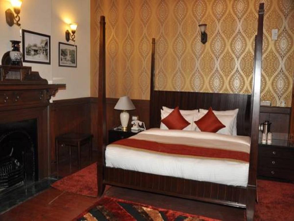 Hotel Southgate Shimla Esterno foto
