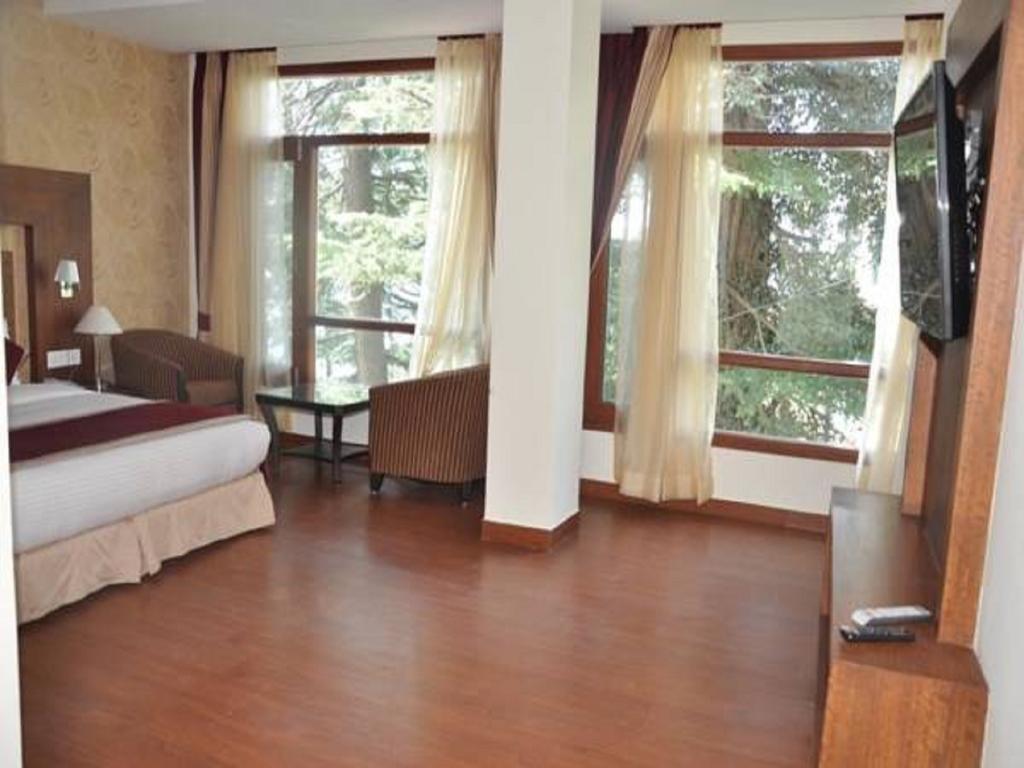 Hotel Southgate Shimla Esterno foto
