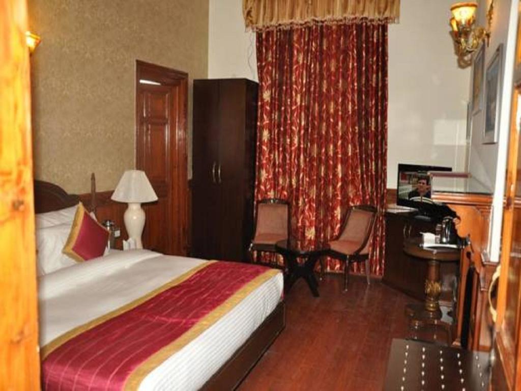 Hotel Southgate Shimla Esterno foto