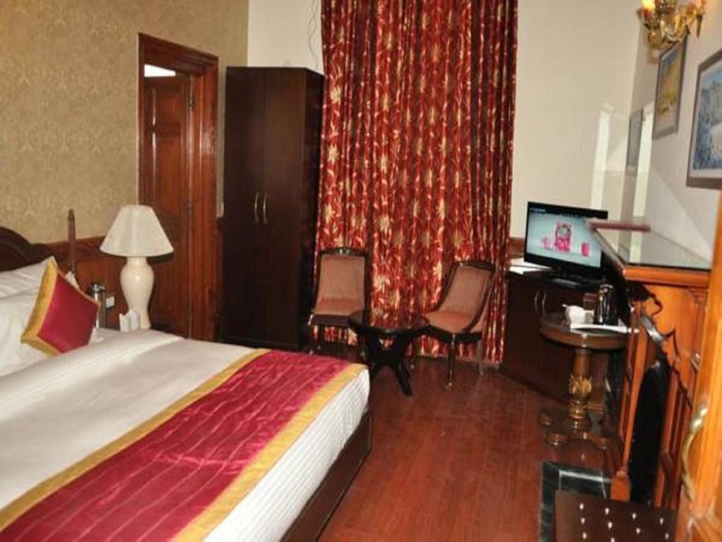 Hotel Southgate Shimla Esterno foto