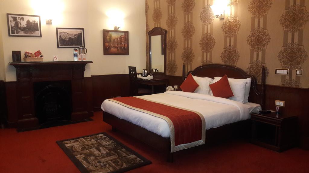 Hotel Southgate Shimla Esterno foto