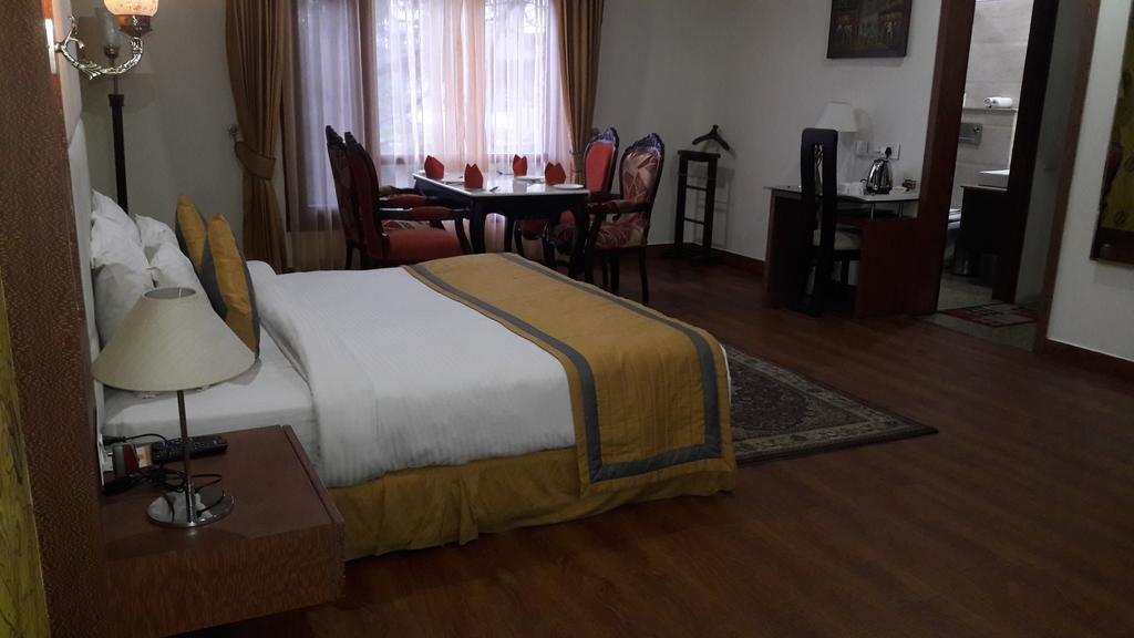 Hotel Southgate Shimla Esterno foto